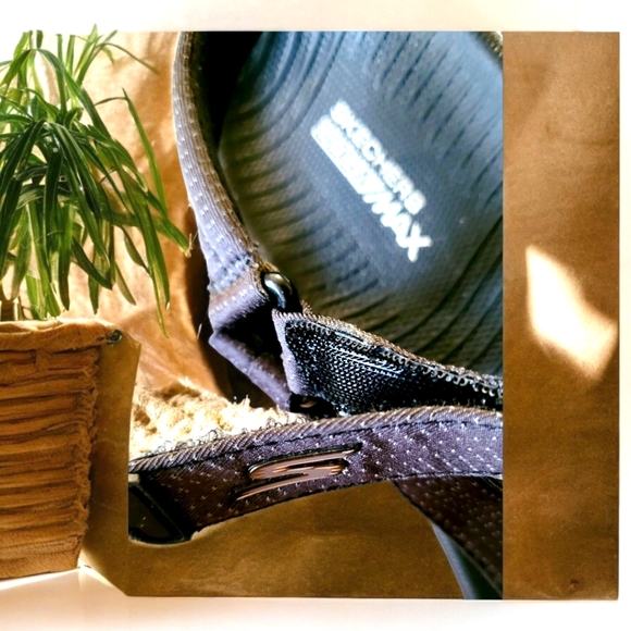 SKECHERS womens sandals size 9 - Picture 4 of 11